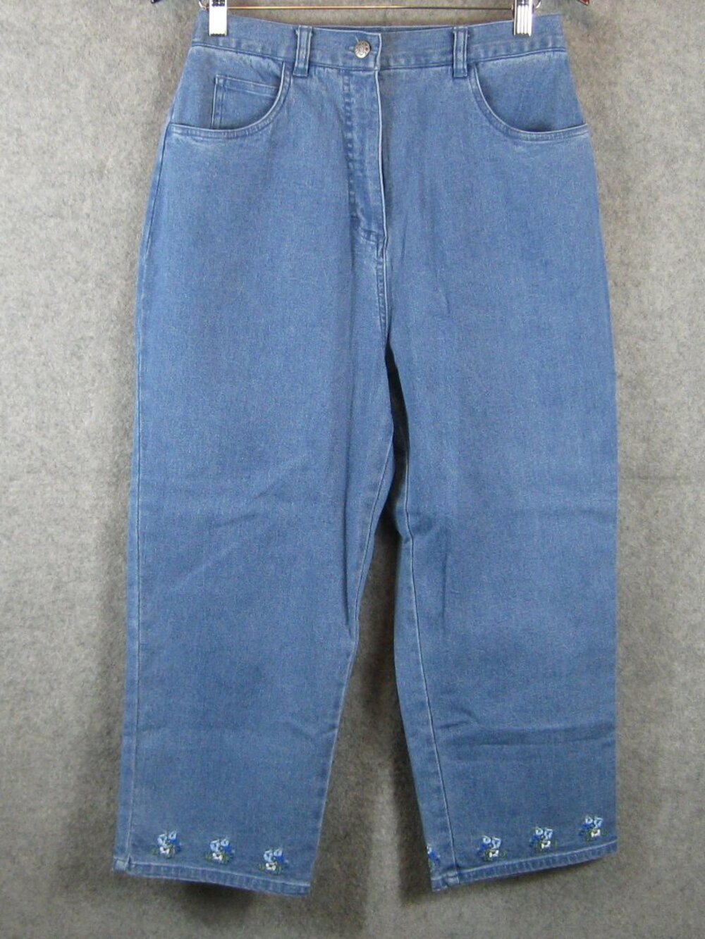 Denim & Co. Floral Embroidered Crop Jeans M